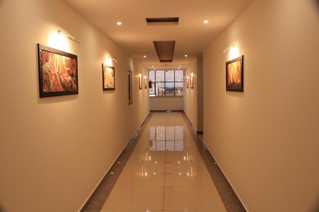 Hotel Viraj Residency Bhuj Eksteriør bilde