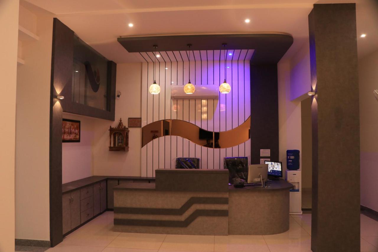 Hotel Viraj Residency Bhuj Eksteriør bilde