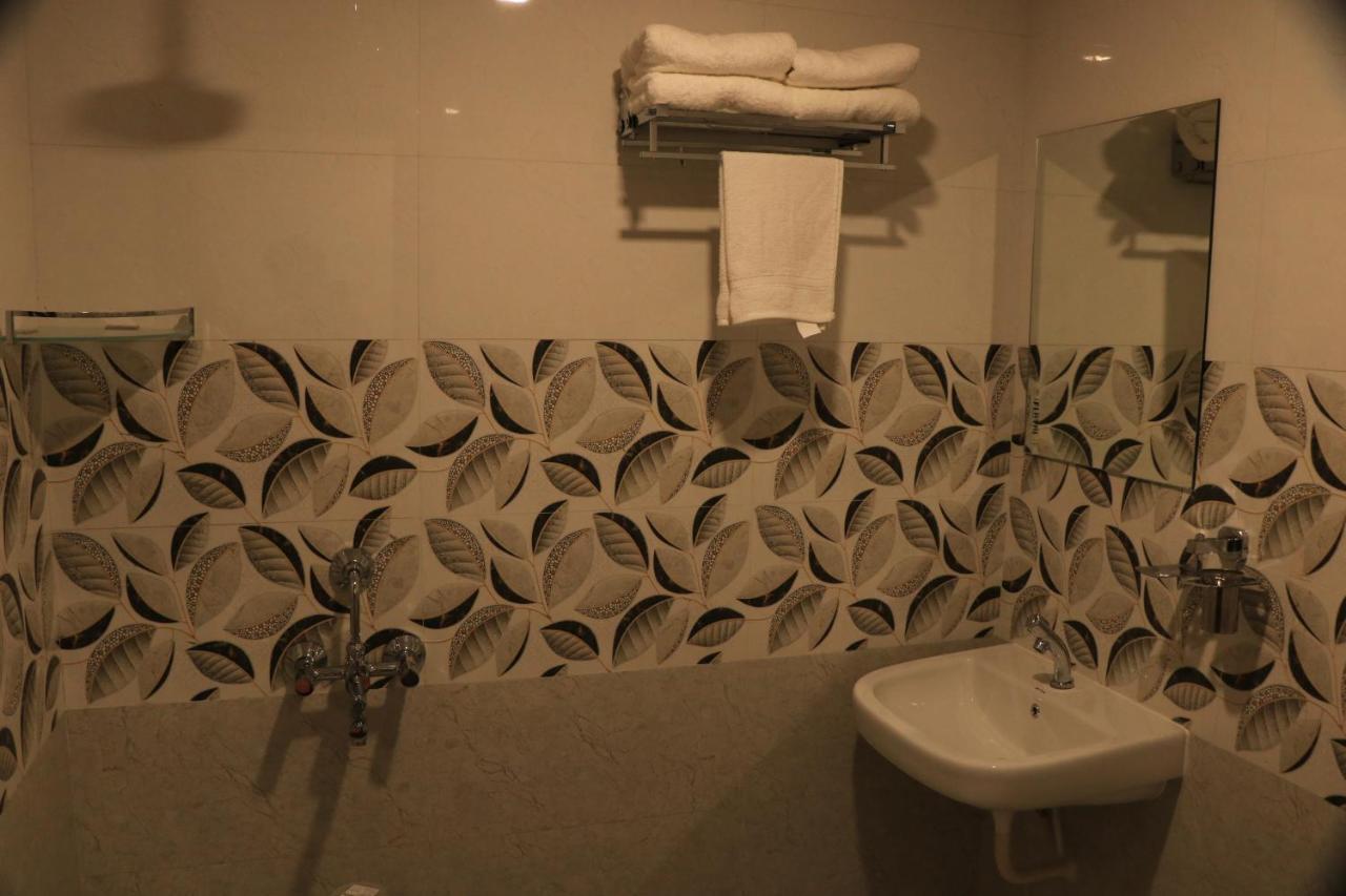 Hotel Viraj Residency Bhuj Eksteriør bilde