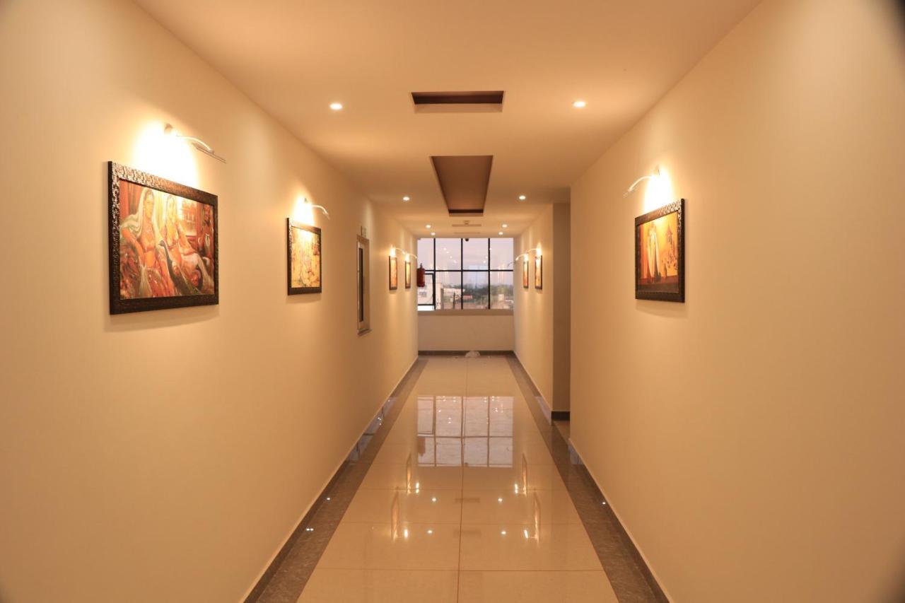 Hotel Viraj Residency Bhuj Eksteriør bilde