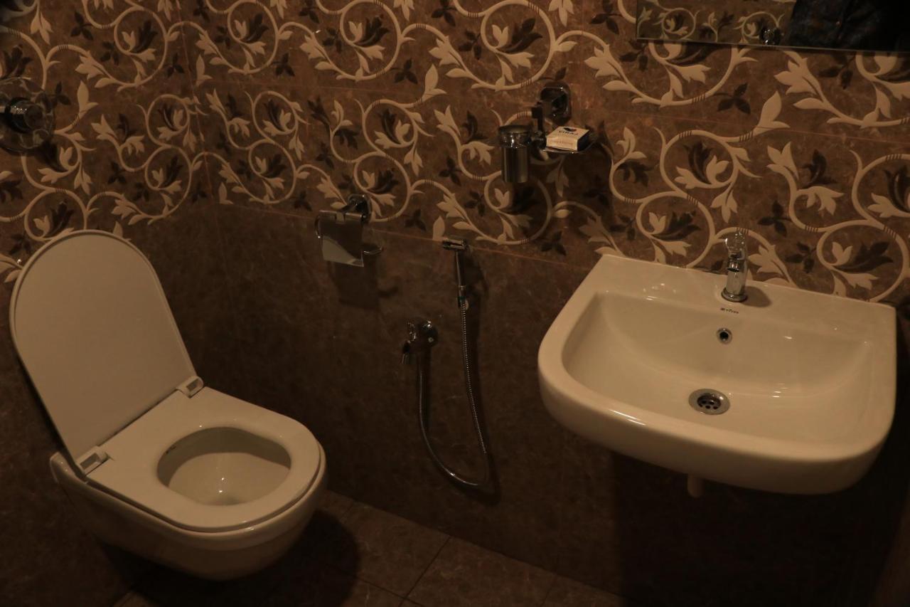 Hotel Viraj Residency Bhuj Eksteriør bilde